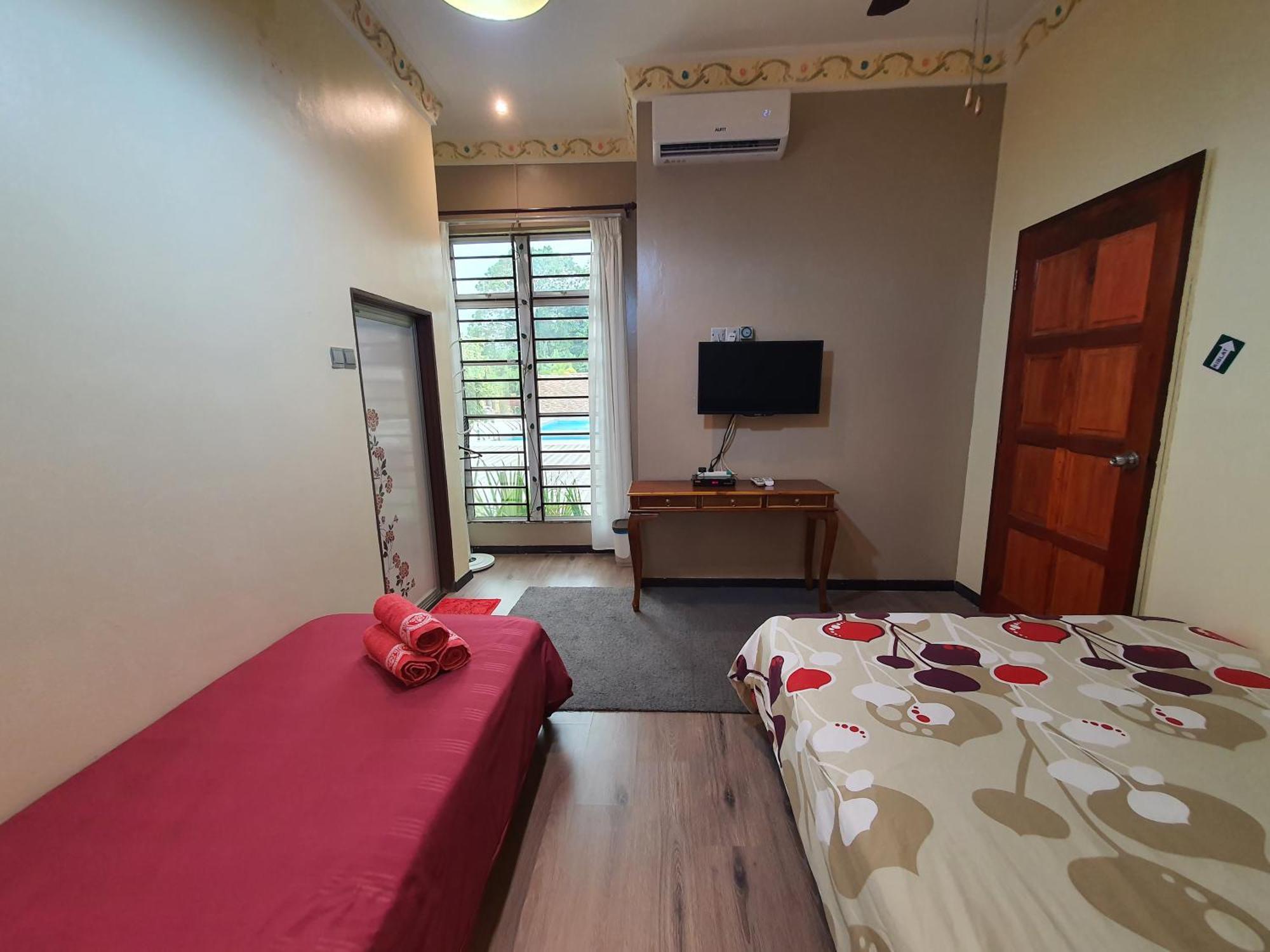 Villa Temila Pasir Puteh Exterior photo